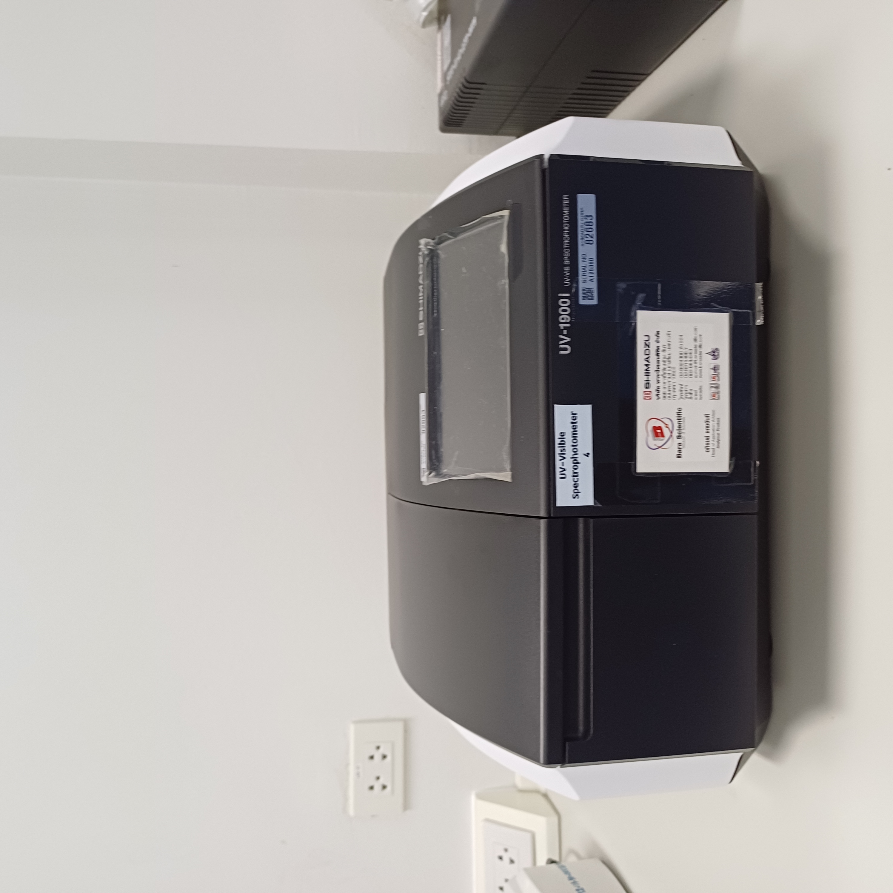 UV-Visible Spectrophotometer 4