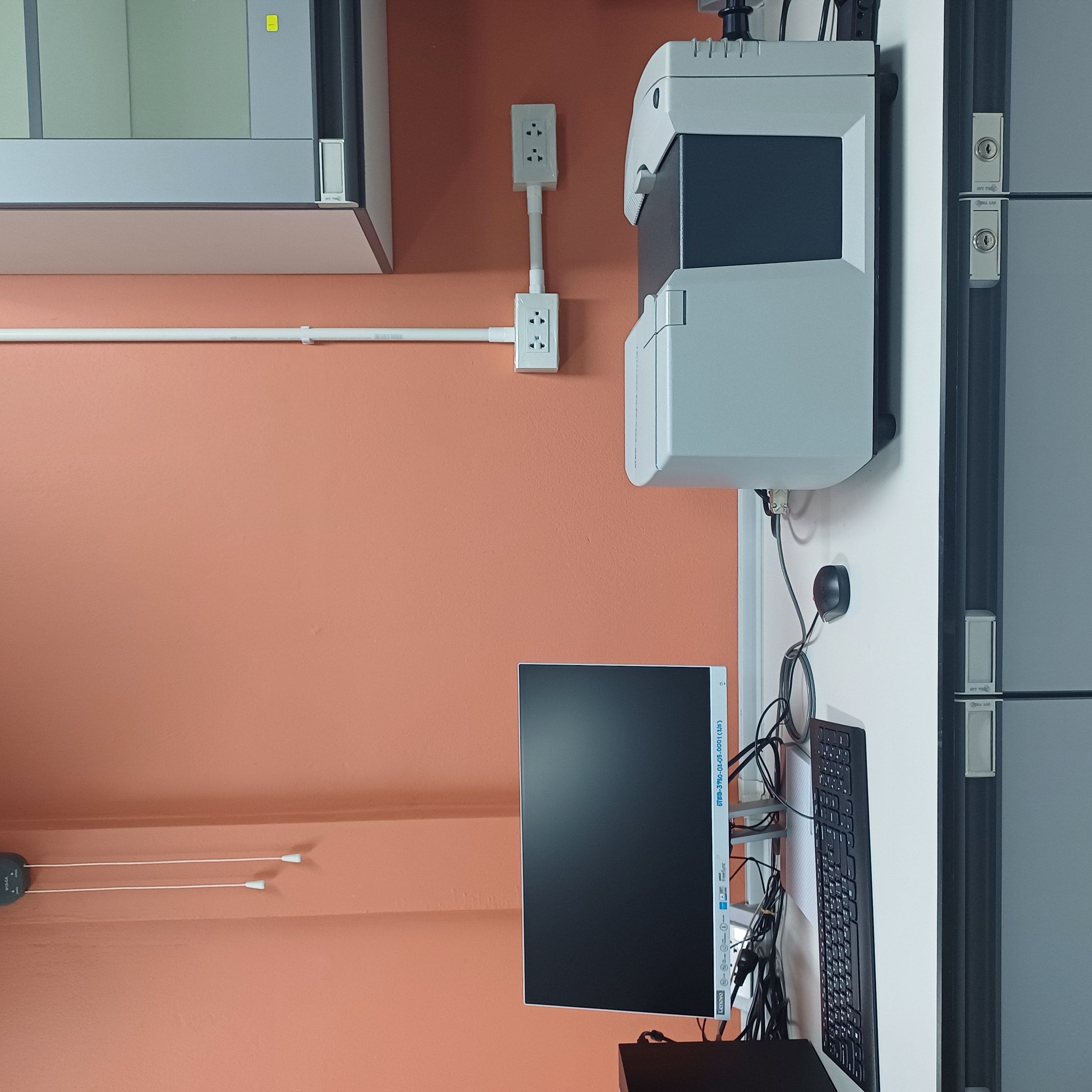 Spectrophotometer and Colormeter 2